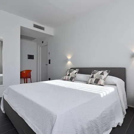 Pirreca Hotel apartamentowy Favignana