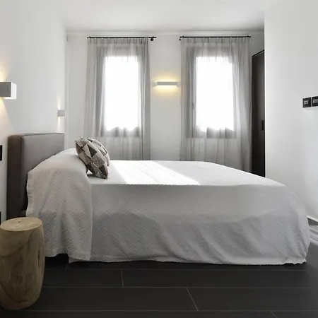 Hotel apartamentowy Pirreca 3*